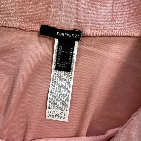 Forever 21 Medium NWT Velour Pink Skirt - Picture 6 of 7